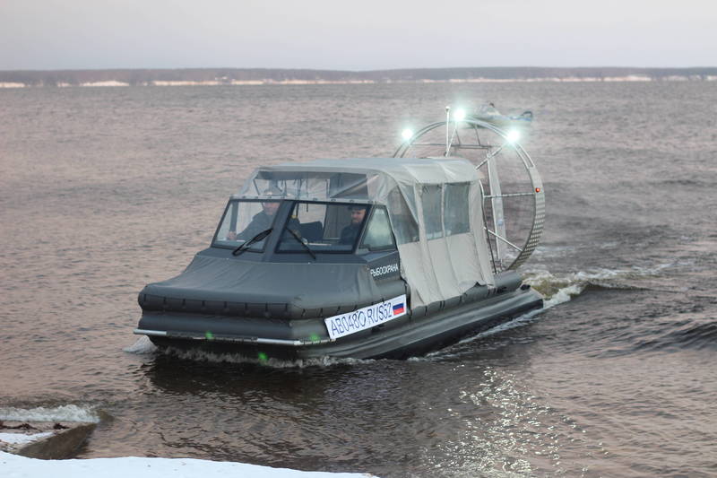 Высокоскоростная аэролодка для патрулирования Горьковского водохранилища передана службе рыбоохраны Нижегородской области