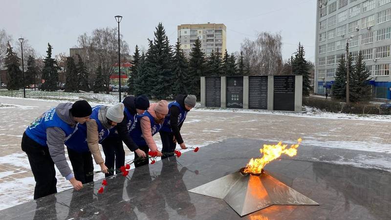 Нижегородские Волонтеры Победы провели памятную акцию в День Неизвестного солдата