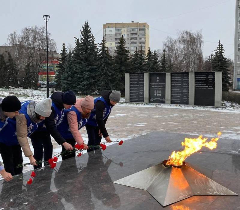 Нижегородские Волонтеры Победы провели памятную акцию в День Неизвестного солдата