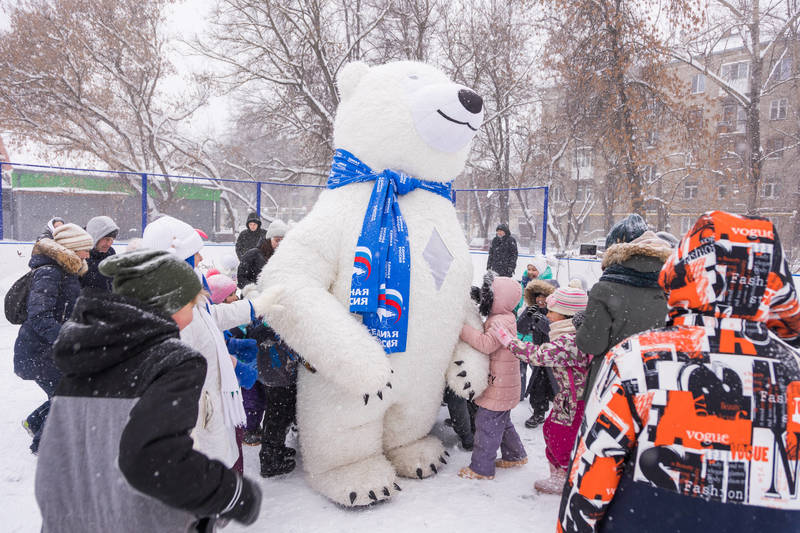 Для жителей Нижегородской области проходят новогодние праздники во дворах