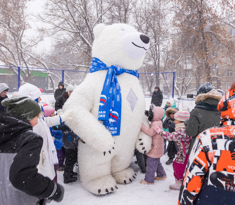 Для жителей Нижегородской области проходят новогодние праздники во дворах