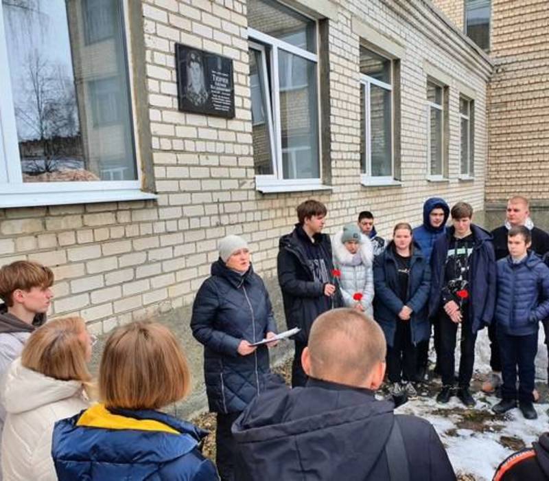 В Арзамасе почтили память Евгения Тюрина, погибшего при исполнении воинского долга в Чечне