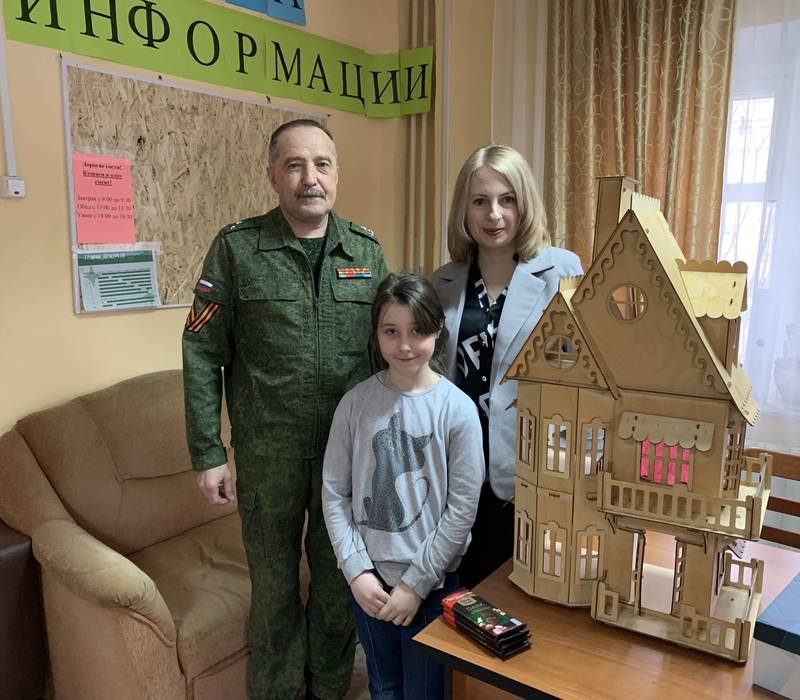Детей, эвакуированных из Донбасса, поздравили с днем рождения сотрудники Учебного центра по ГО и ЧС