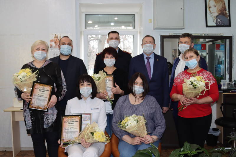 Нижегородские общественники и полицейские поощрили женщин, задержавших рецидивиста