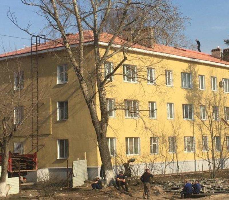 Капитальный ремонт крыш домов начался на улице Светлоярской в Нижнем Новгороде