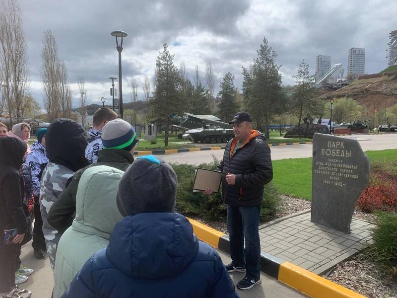 В Нижегородском музее военной техники состоялась тифлоэкскурсия для слепых и слабовидящих детей