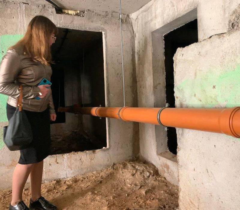 Инспекторы нагорного отдела Нижегородской ГЖИ с начала года отработали более 50 жалоб на неисправную канализацию в многоквартирных домах