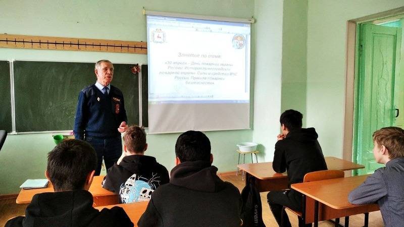 Более 900 нижегородских детей приняло участие в уроках ОБЖ ко Дню пожарной охраны