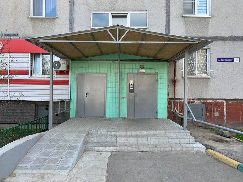 Входные группы многоквартирного дома отремонтированы в Ленинском районе Нижнего Новгорода после предписания ГЖИ