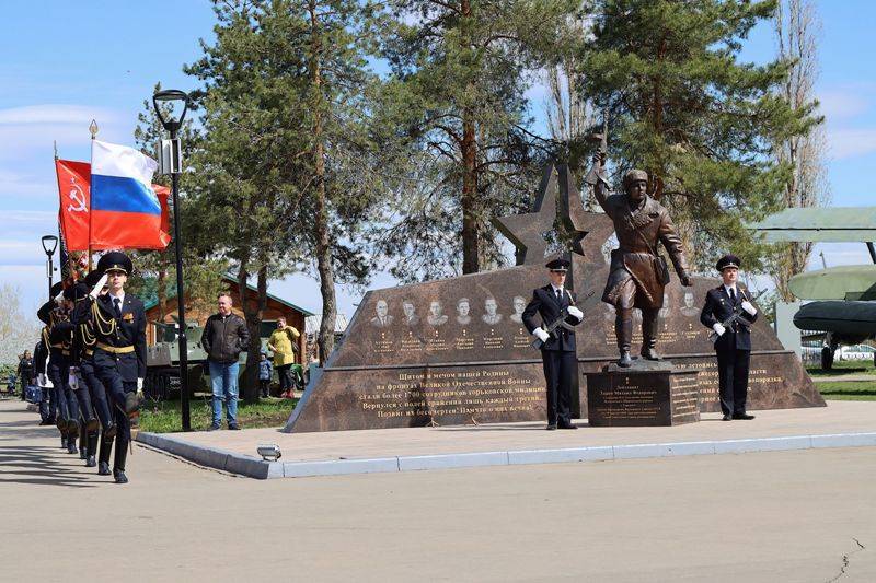 Нижегородские полицейские почтили память воинов, погибших в борьбе с фашистскими захватчиками