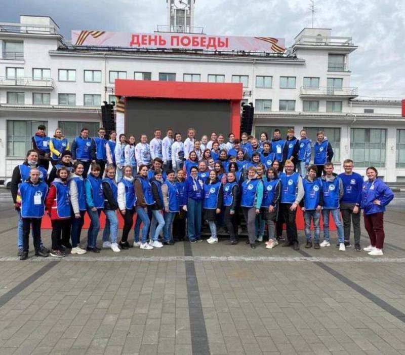 100 лучших «Волонтеров Победы» участвуют в организации парада в Нижнем Новгороде