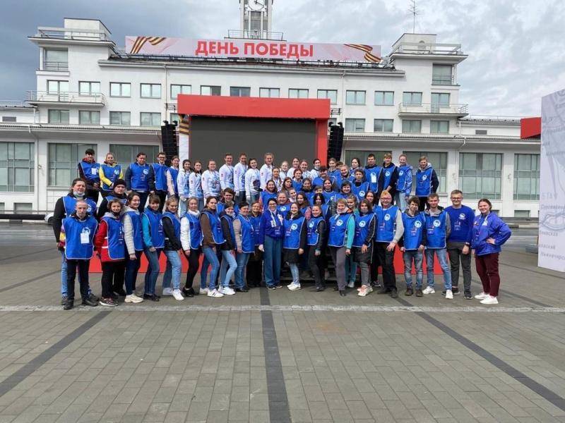 100 лучших «Волонтеров Победы» участвуют в организации парада в Нижнем Новгороде