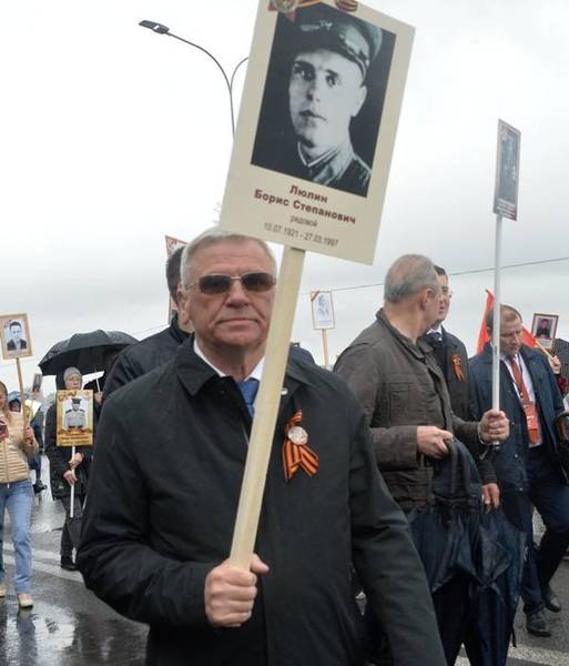 Евгений Люлин: «Память о подвиге советских солдат, победивших фашизм, у россиян невозможно ни отнять, ни украсть»