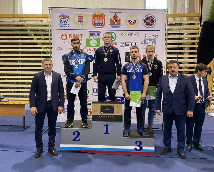 Нижегородские борцы завоевали три медали на всероссийских соревнованиях в Калининградской области 