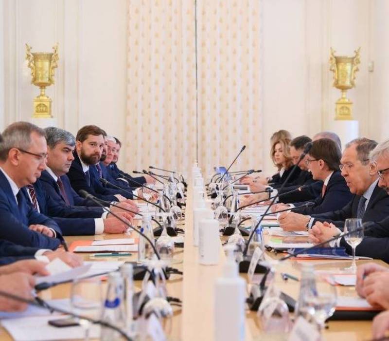 Андрей Бетин представил Сергею Лаврову нижегородский опыт реализации международных проектов с институтами гражданского общества