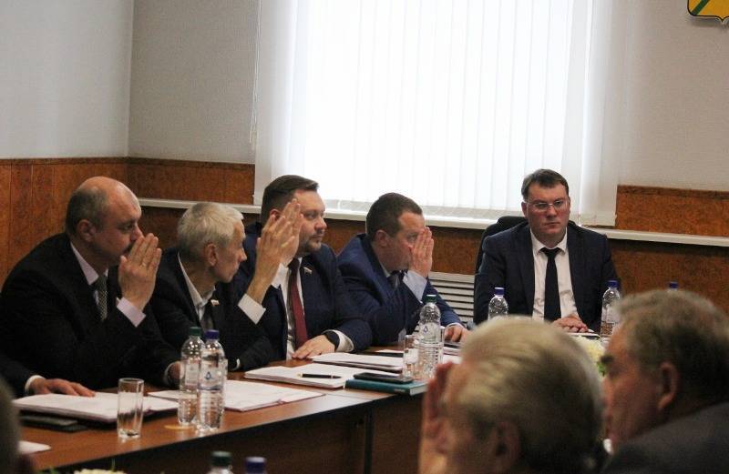 Депутаты Арзамаса единогласно приняли отчет мэра города за 2021 год