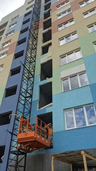 В Дзержинском ЖК «Радуга» завершился демонтаж старых окон, вентблоков и перегородок
