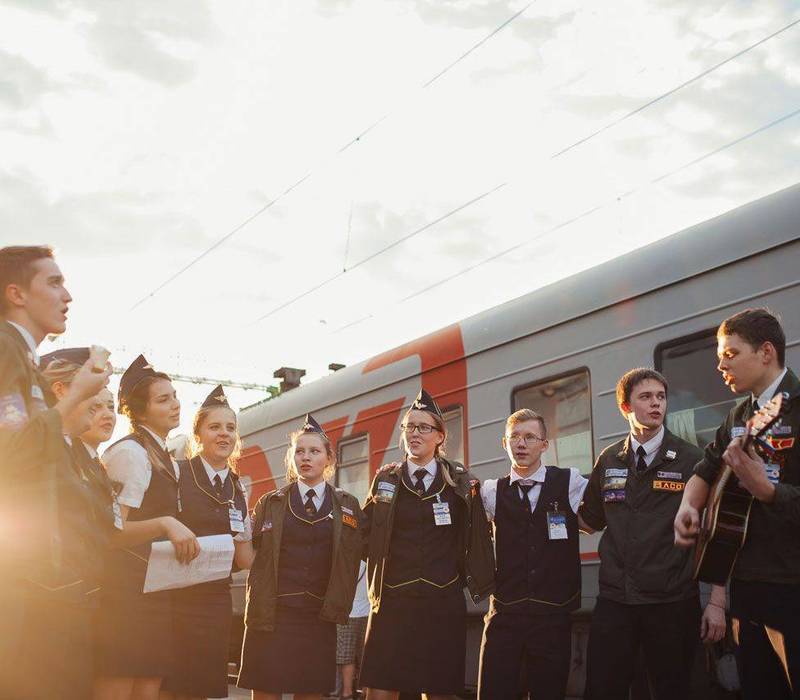 Порядка 1000 студентов будут работать проводниками в поездах дальнего следования летом на ГЖД