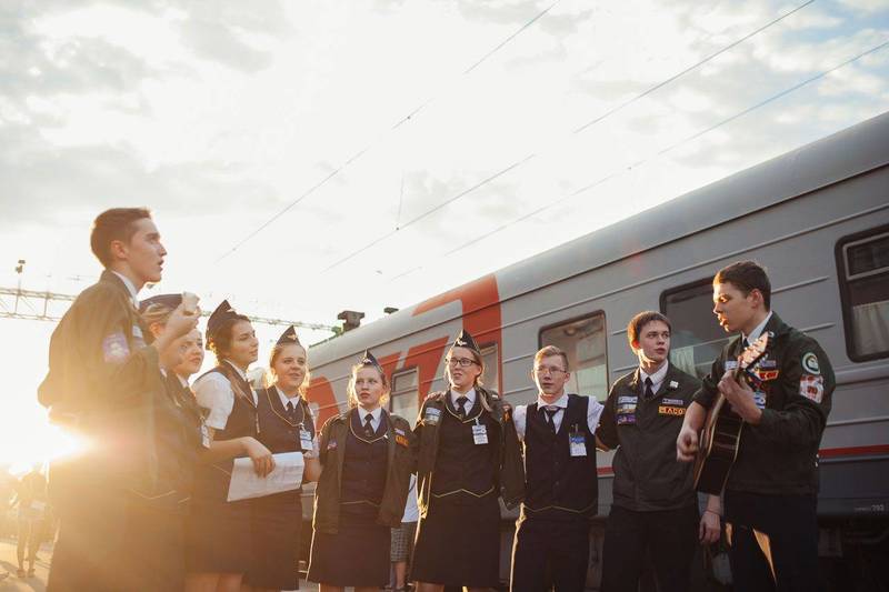Порядка 1000 студентов будут работать проводниками в поездах дальнего следования летом на ГЖД