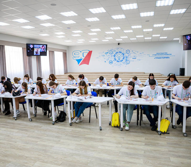 Две нижегородские школьницы примут участие в Международной олимпиаде по стандартизации