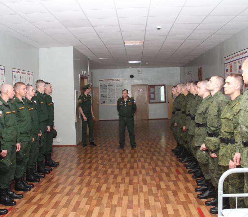26 нижегородских призывников отправлены для прохождения службы в Президентский и Семеновский полки