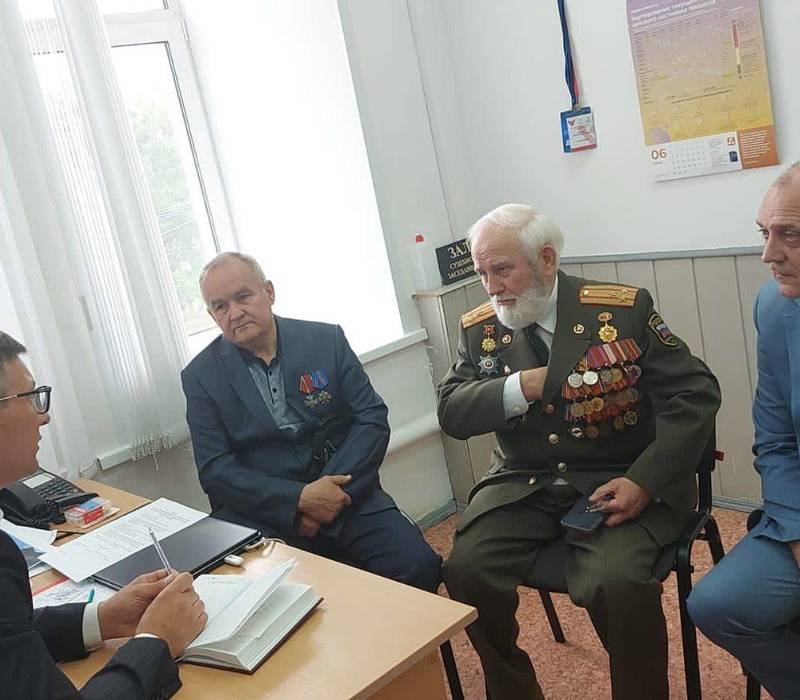 Госюрбюро провело горячую линию, приуроченную ко Дню ветеранов боевых действий