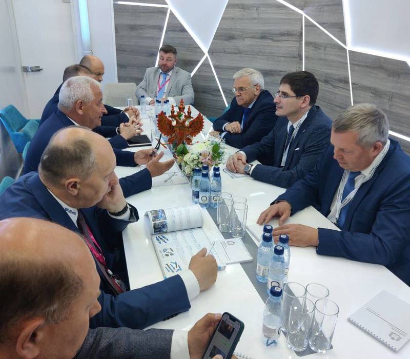 Нижегородская делегация провела переговоры о развитии сотрудничества с министерством промышленности Республики Беларусь на «Иннопроме-2022»