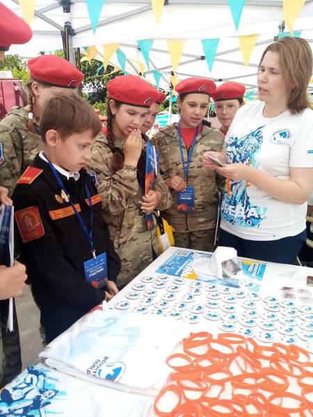 На террасе Волжского склона улицы Почаинской прошел международный форум «Нижний Новгород – город трудовой доблести»