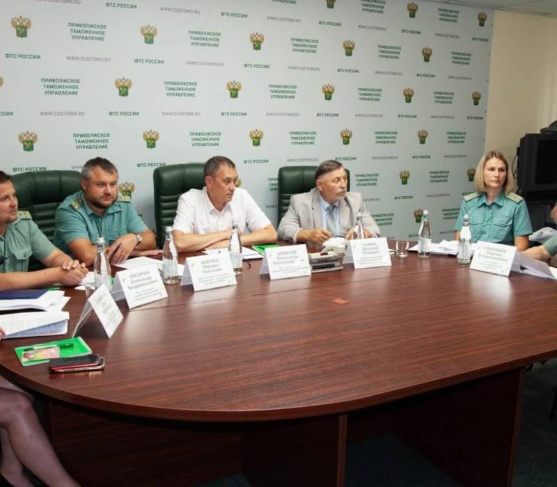 Круглый стол с представителями бизнеса ПФО прошел в Приволжском таможенном управлении