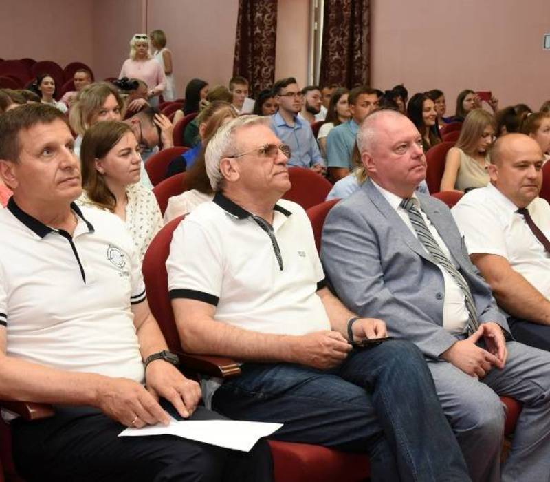 Евгений Люлин: «Для повышения интереса молодежи к работе в сфере НХП важно показать перспективность данного направления»