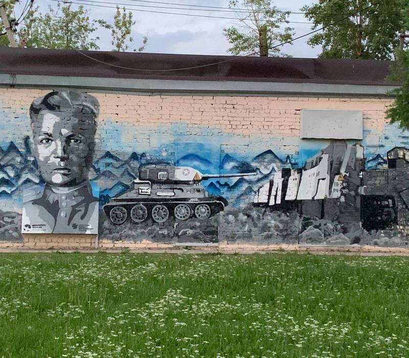 Новый арт-объект, посвященный легендарному танкисту Дмитрию Комарову, торжественно открыли в Шахунье
