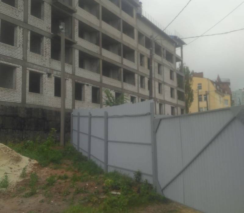 В нижегородском ЖК «Воскресенская слобода» возобновились строительные работы