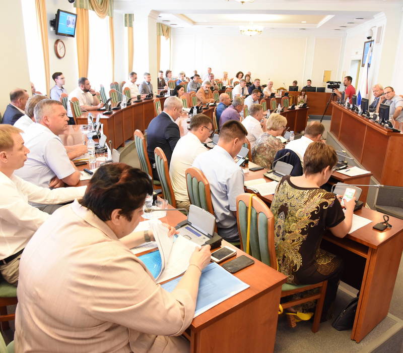 Доходы и расходы областного бюджета на 2022 год планируется увеличить более чем на 5 млрд рублей
