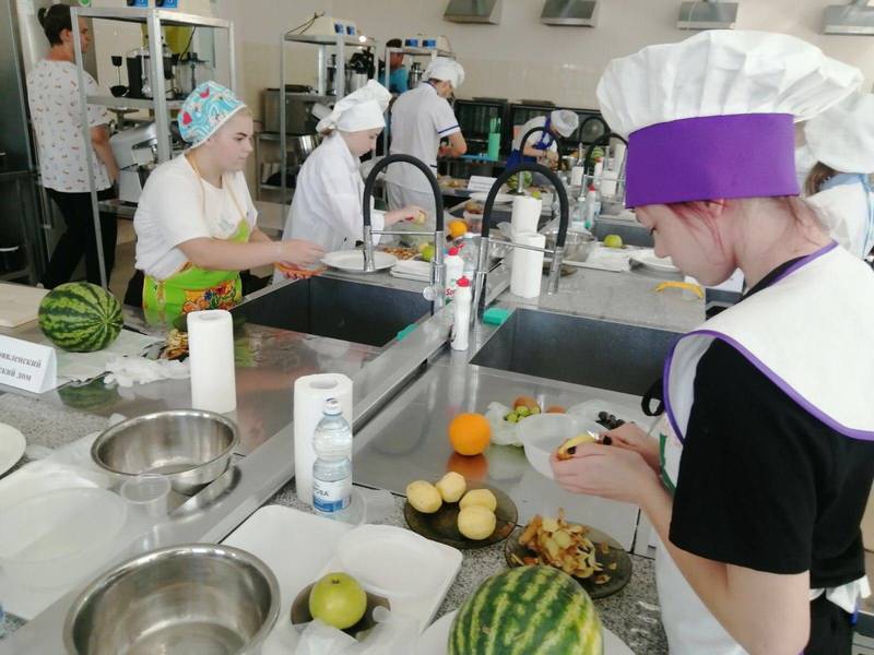 В Нижнем Новгороде прошел конкурс кулинарного мастерства для воспитанников детских домов