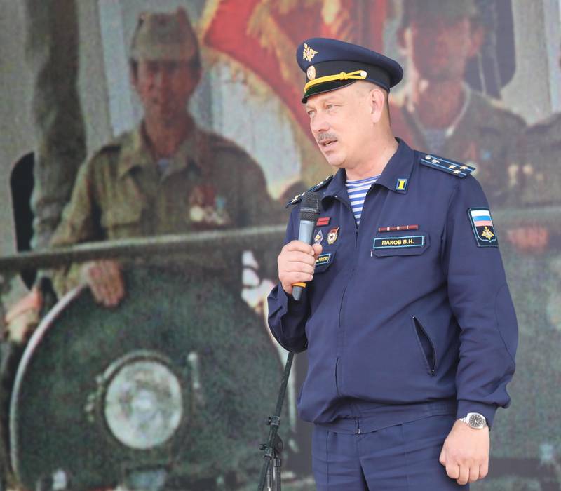 Владимир Паков: «Сегодня стоит вопрос о существовании нашей страны, и по-другому действовать нельзя»
