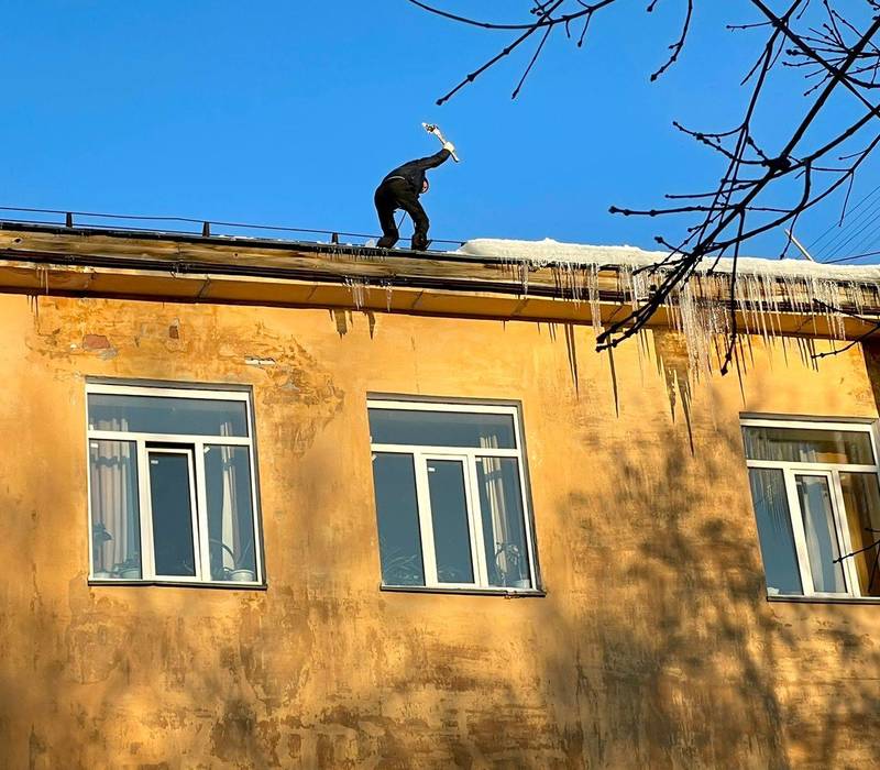 Состояние крыш многоэтажных домов в Канавинском районе проверили специалисты ГЖИ и АТИ в ходе совместного рейда