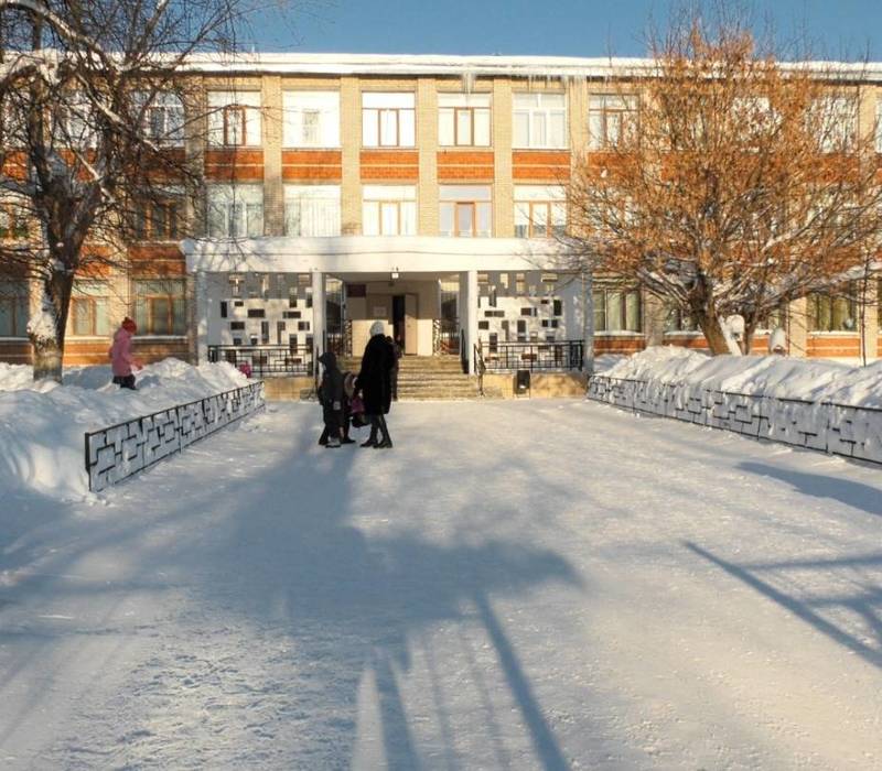 Иван Носков: «Вопросы уборки снега с территорий образовательных учреждений в Дзержинске решаются оперативно»