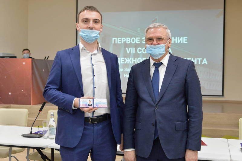 Артем Савин избран председателем седьмого состава Молодежного парламента 
