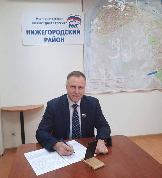 Андрей Тарасов провел прием граждан по вопросам социальной поддержки