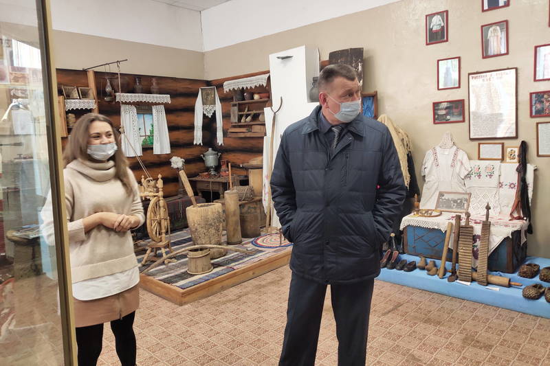 Владимир Паков осмотрел социально значимые объекты в с. Гагино и принял участие в обсуждении ключевых для района вопросов