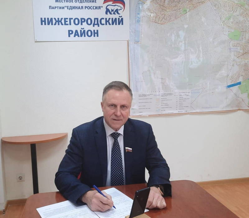 Андрей Тарасов провел прием граждан по вопросам социальной поддержки