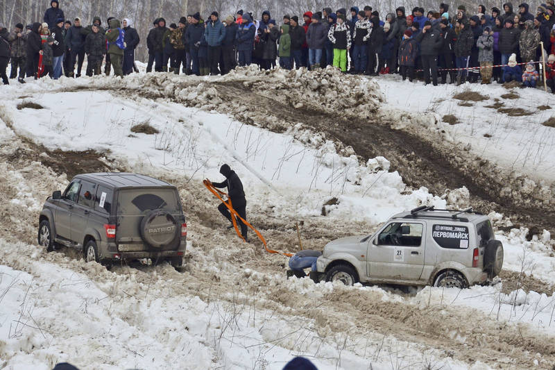 В Лукояновском районе состоялись автогонки, посвященные 350-летию со дня рождения Петра I