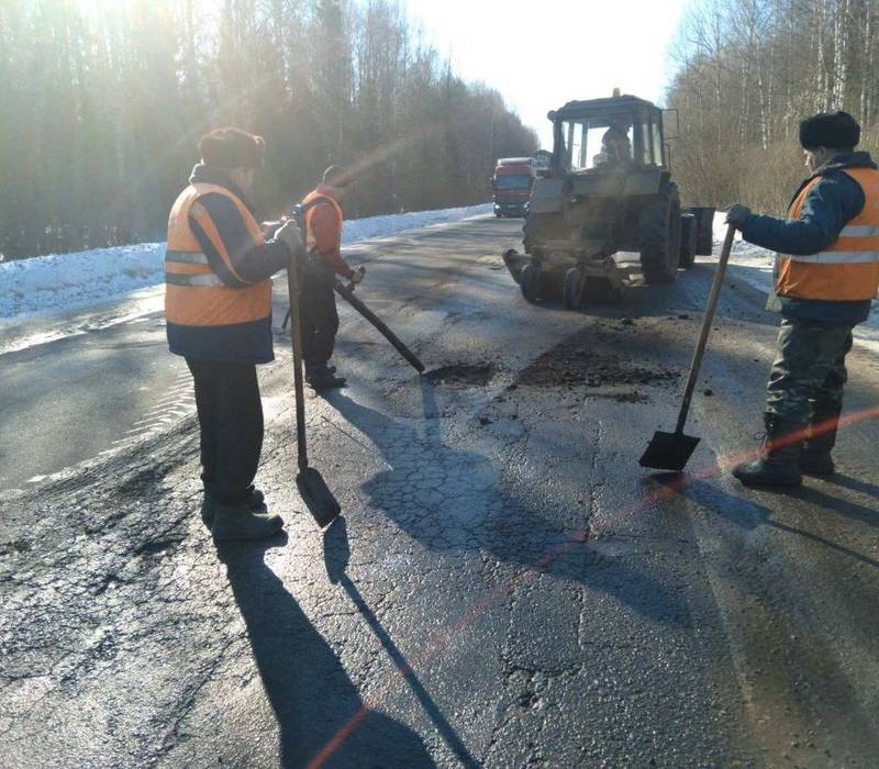 На дорогах Нижегородской области начался ямочный ремонт