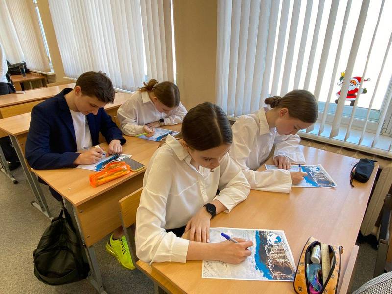 Нижегородские школьники пишут послания со словами благодарности ветеранам Великой Отечественной войны 