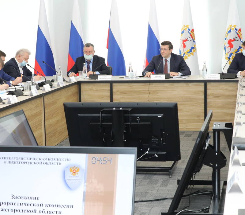 Глеб Никитин поручил взять на особый контроль вопросы обеспечения антитеррористической защищенности социально важных объектов