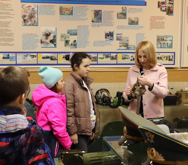 Более 800 нижегородских школьников приняло участие в мероприятиях учебного центра по ГО и ЧС в дни каникул 
