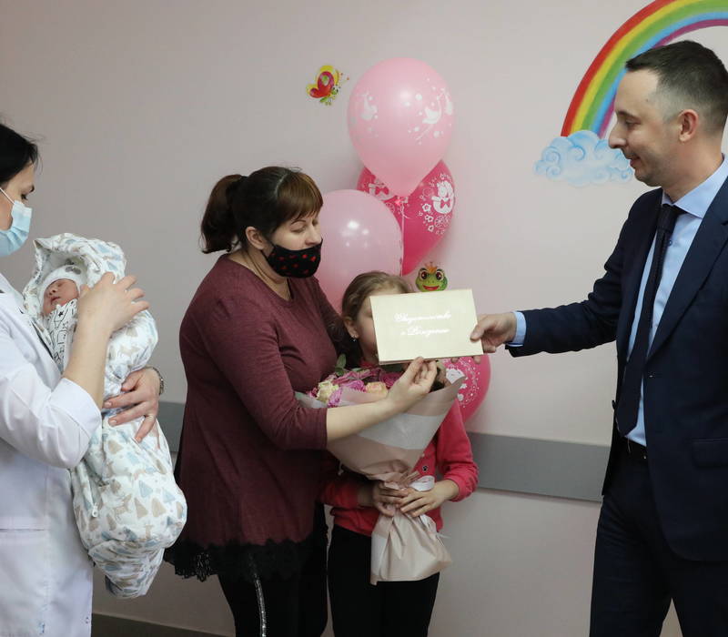 Жительницу Донбасса выписали из Борской ЦРБ в Нижегородской области после рождения дочери