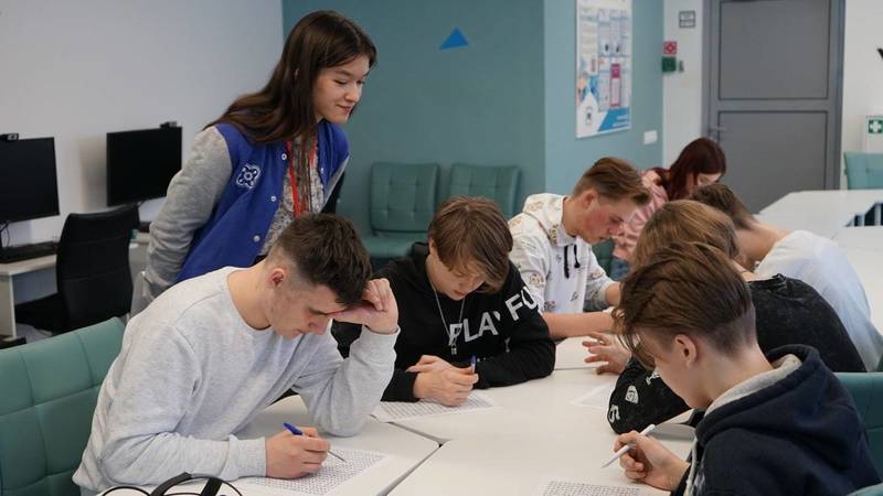 «Урок цифры» прошел в детском технопарке «Кванториум Саров»