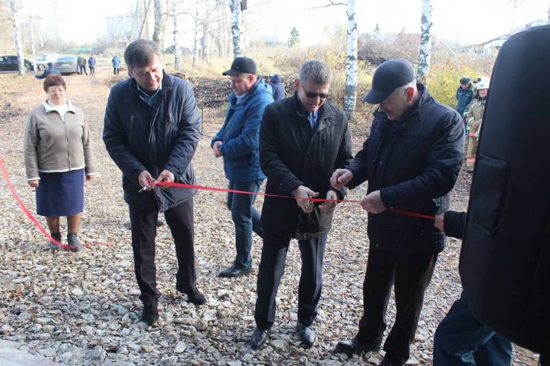 Петр Банников принял участие в открытии муниципального пожарного депо в Краснооктябрьском районе