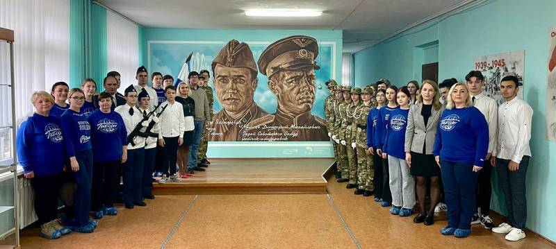 В нижегородской школе создали граффити, посвященные Героям Советского Союза Дмитрию Минееву и Александру Прыгунову